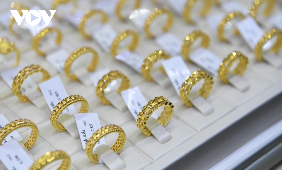 Giá vàng hôm nay 11/3: Vàng SJC tăng giá mua lên 80 triệu đồng/lượng